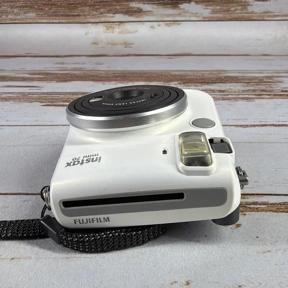 Fujifilm Instax Mini 70 Instant Film Camera Moon White Used - Picture 4 of 7